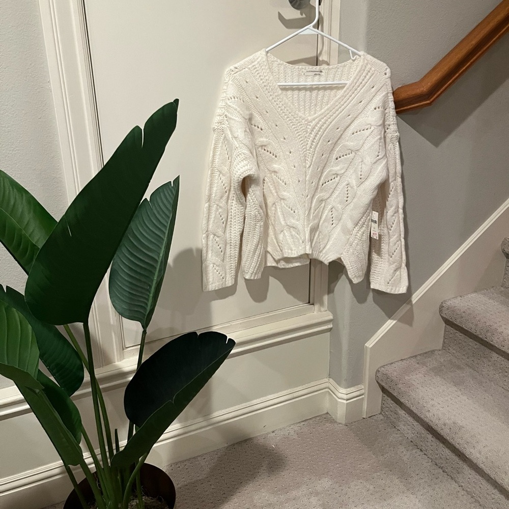 Anthropologie v neck cream sweater